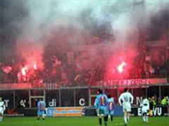 Das Stadion von Catania bleibt nach den Krawallen gesperrt.