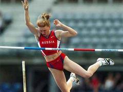 Svetlana Feofanowa übersprang 4,85 m im ersten Versuch. (Bild: Archiv)