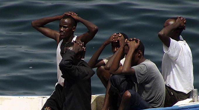 Piraten kapern ein Schiff mit 20 Passagieren auf dem Weg zu den Komoren. (Archivbild)