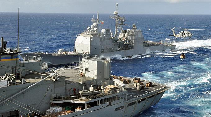 Kriegsschiffe vor der libyschen Küste: Die Rolle der NATO ist weiter unklar.