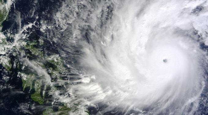 NASA-Satellitenbild von Taifun «Hagupit», wie er sich den Philippinen annähert.