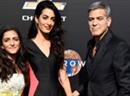 George und Amal Clooney brachten zur Premiere von 'A World Beyond' auch Nichte Mia mit.
